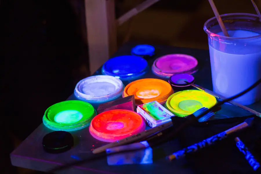 Fun Glow in the Dark Activities Kids & Teens Will Love