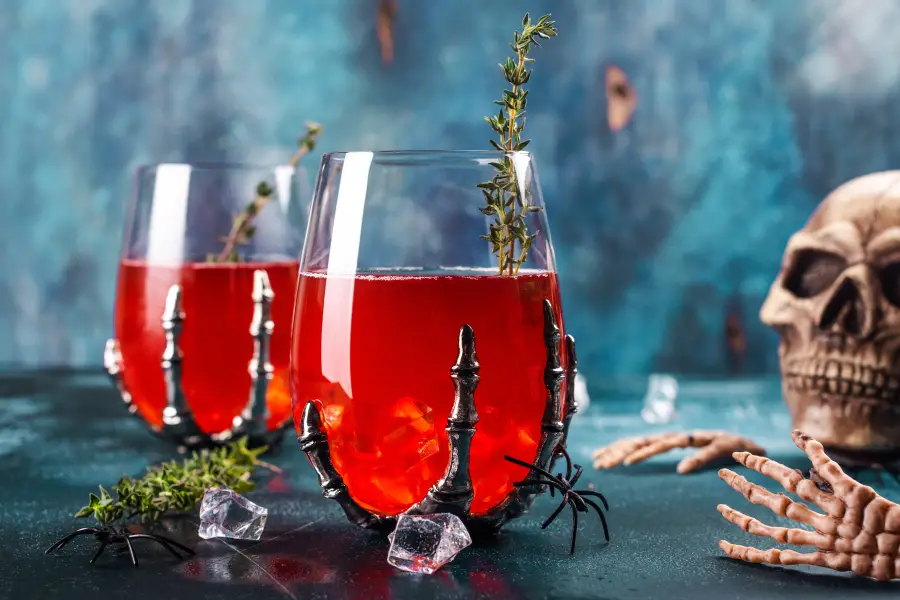 Creepy Cocktails and Mocktails for Halloween